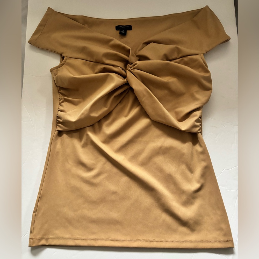 Ann Taylor Gold Off-Shoulder Ruched Blouse – Sleeveless – Petite Small (SP) NWT
